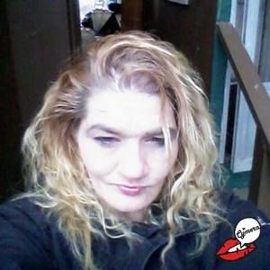 Meet your Posher, Danisa